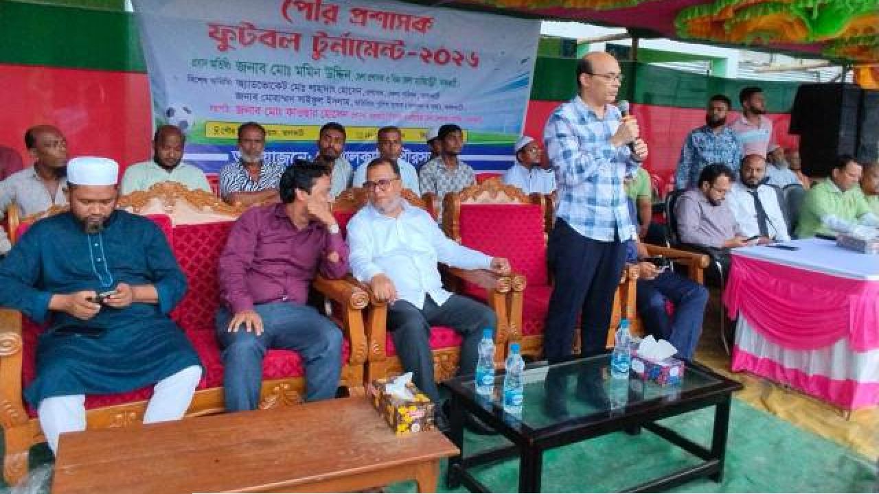 ঝালকাঠি পৌর প্রশাসক ফুটবল টুর্নামেন্টের উদ্বোধনী খেলায় ৯নং ওয়ার্ডের জয়
