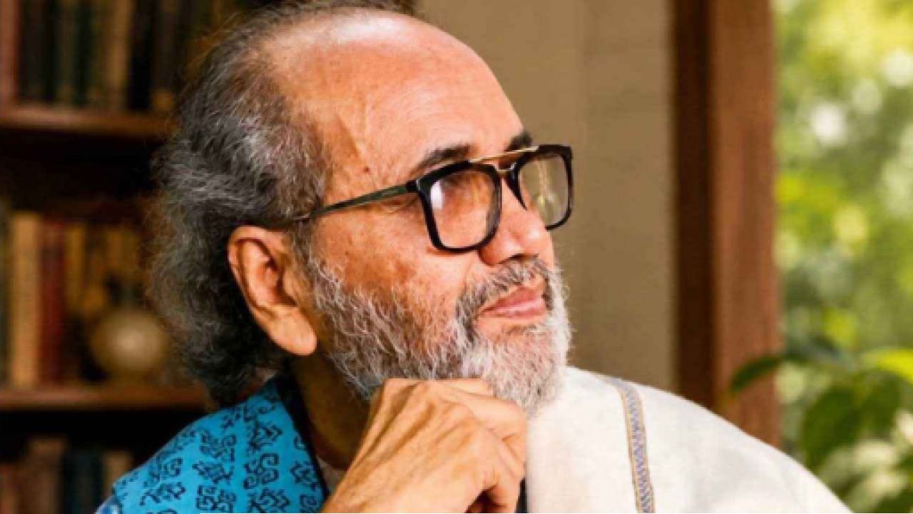 কবি আল মুজাহিদী মারা গেছেন