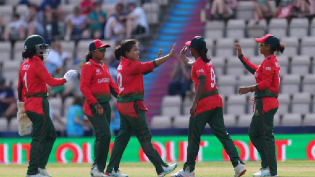পাকিস্তানকে হারিয়ে ইতিহাস গড়ল বাংলাদেশ