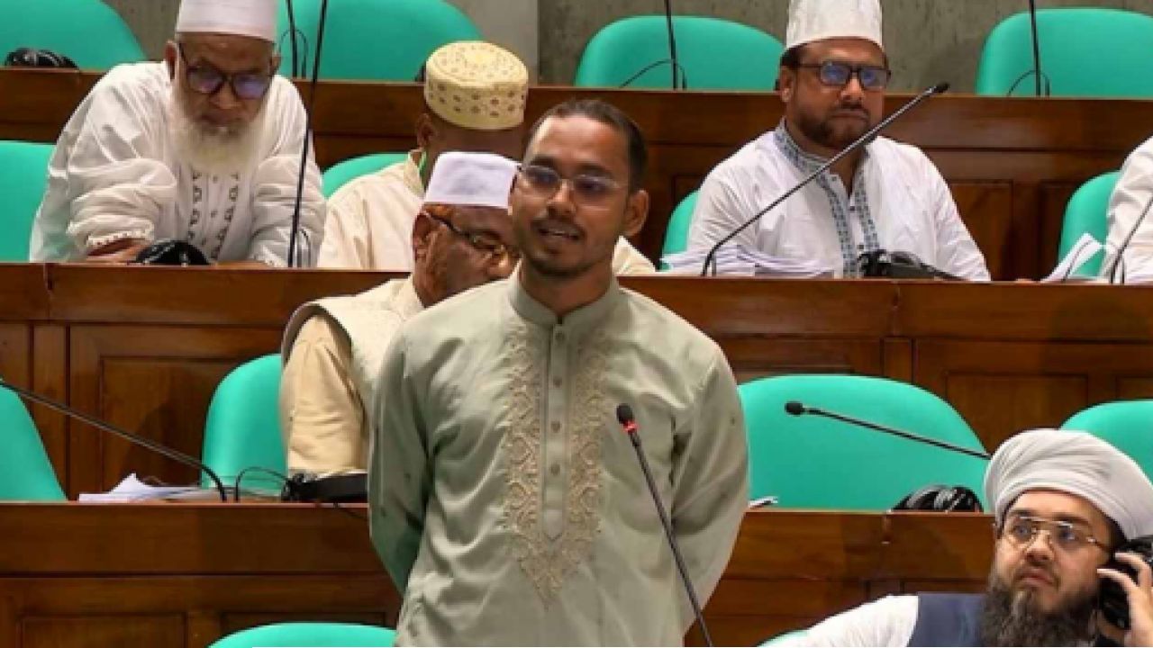 হান্নান মাসউদকে ডেপুটি স্পিকার: এটি শাহবাগ চত্বর নয়, এটি সংসদ