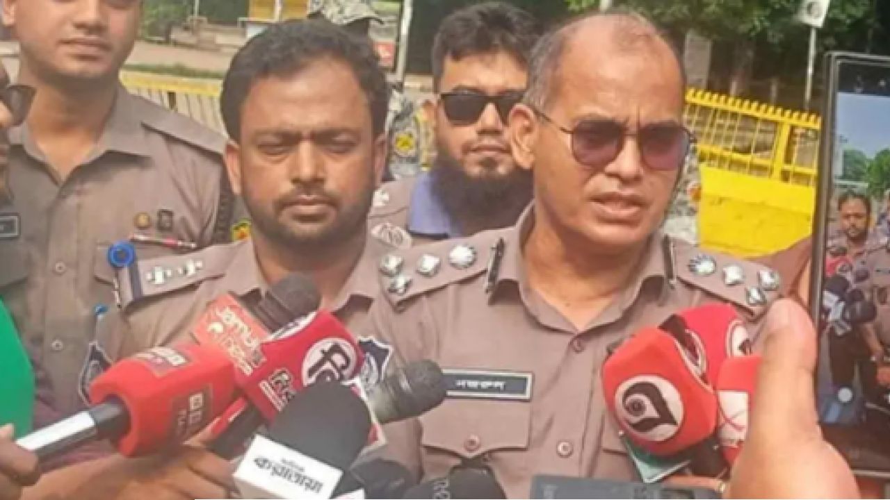 নাশকতা এড়াতে সতর্ক অবস্থানে পুলিশ