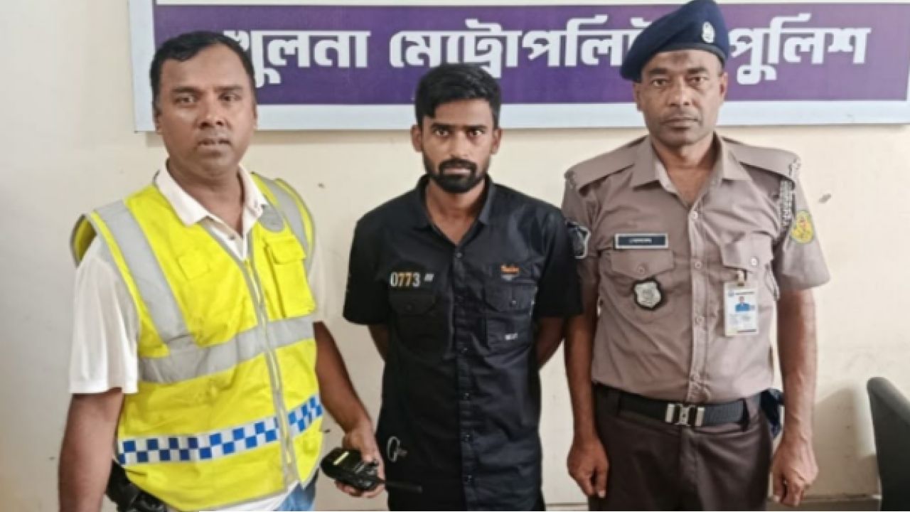 ​খুলনায় চাঞ্চল্যকর যুবদল নেতাকে গুলি করার মূল হোতা, শীর্ষ শুটার পারভেজ গ্রেপ্তার