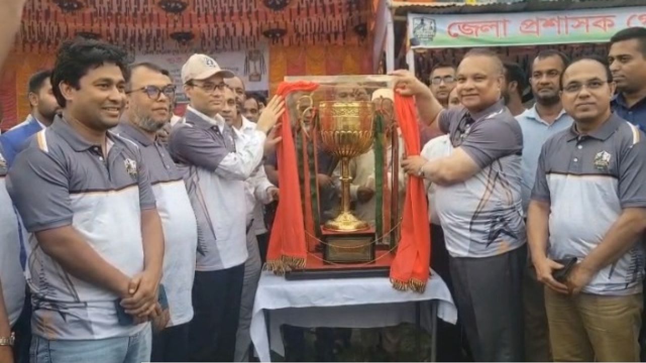 ঝালকাঠিতে শুরু হলো ‘জেলা প্রশাসক গোল্ডকাপ ফুটবল টুর্নামেন্ট-২০২৬’