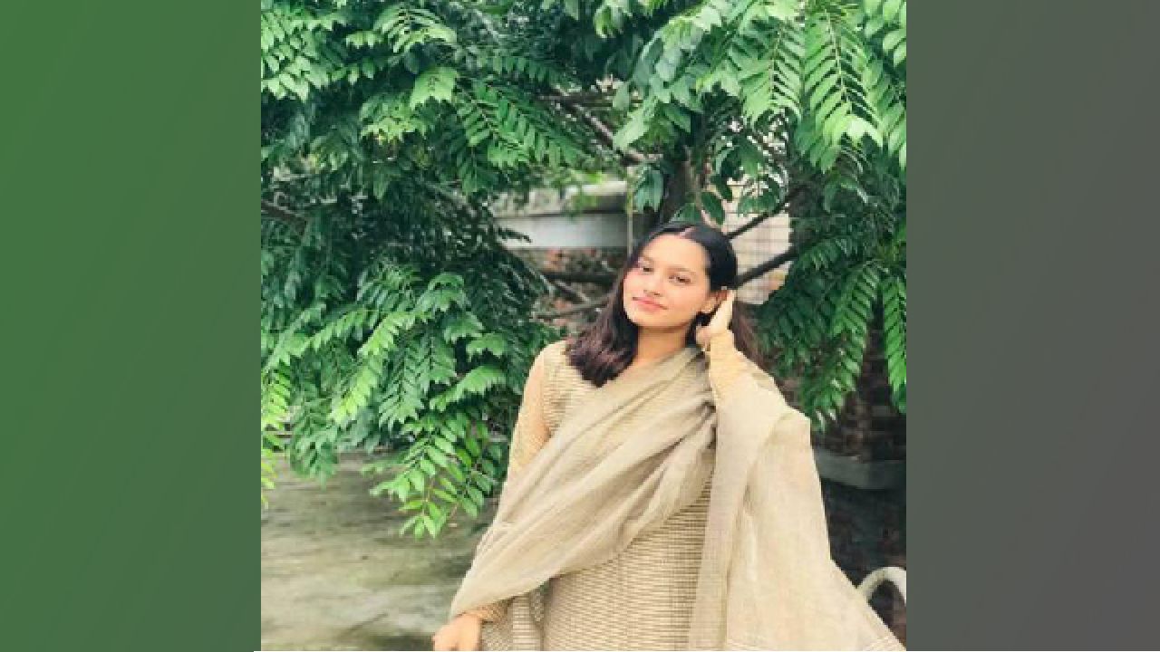 ভাগ্নির ১৮তম জন্মদিনে মামা খন্দকার আমিনুর রহমানের শুভেচ্ছা ও দোয়া