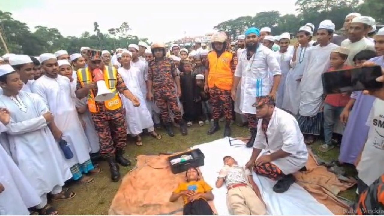 দুর্যোগে কীভাবে বাঁচবে মানুষ? ঝালকাঠিতে ফায়ার সার্ভিসের বাস্তবধর্মী মকড্রিল ও উদ্ধার মহড়া