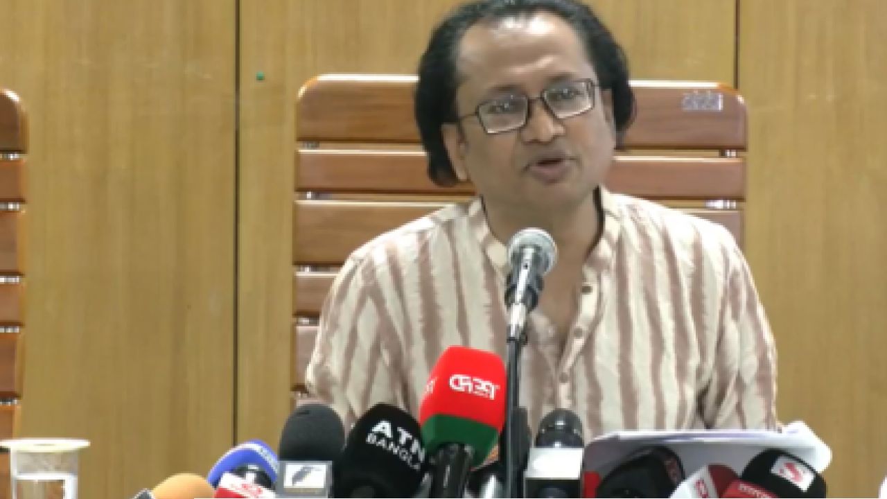 ক্ষমতাচ্যুত শেখ হাসিনার বক্তব্য প্রচারে নিষেধাজ্ঞা আছে: তথ্য উপদেষ্টা