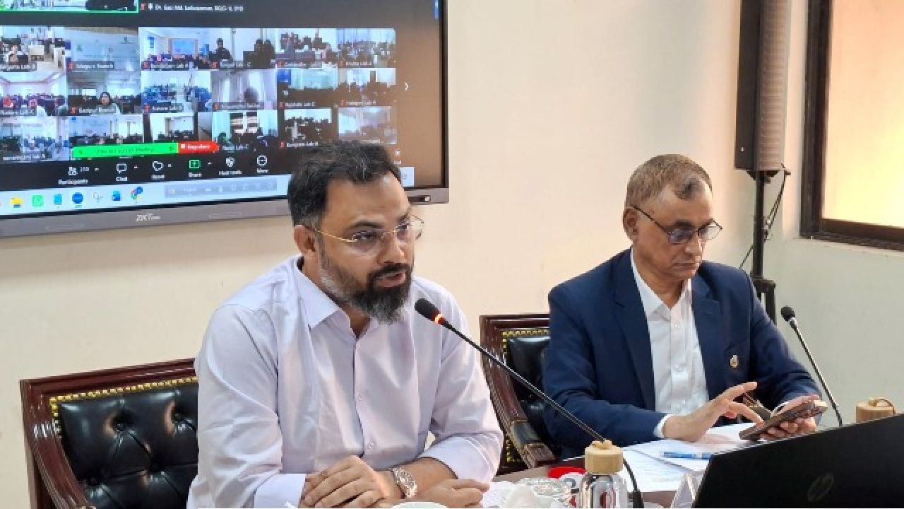 দেশজুড়ে ফ্রিল্যান্সিং কোর্সের উদ্বোধন করলেন যুব ও ক্রীড়া প্রতিমন্ত্রী