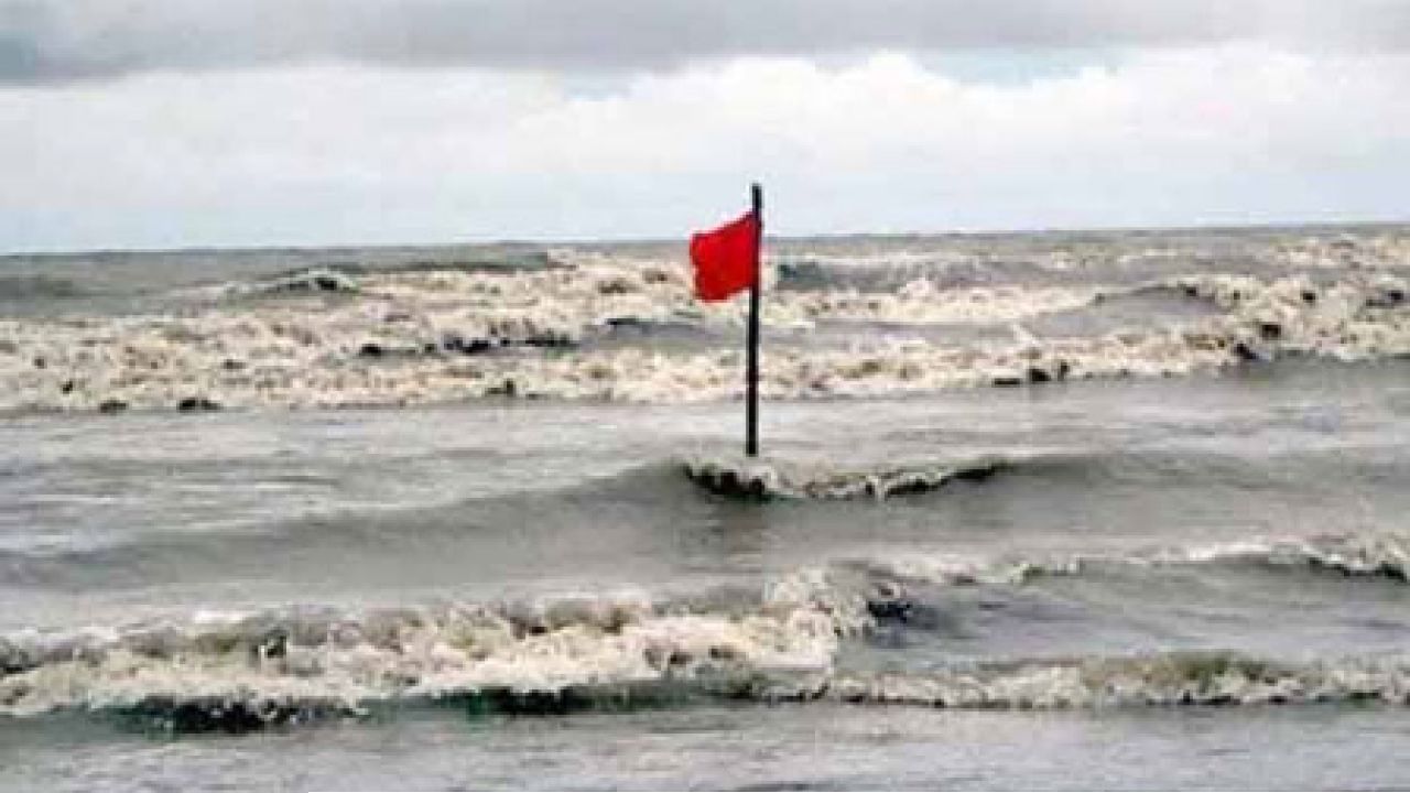দেশের ১৯ অঞ্চলে ঝড়ের আভাস, সতর্ক সংকেত জারি