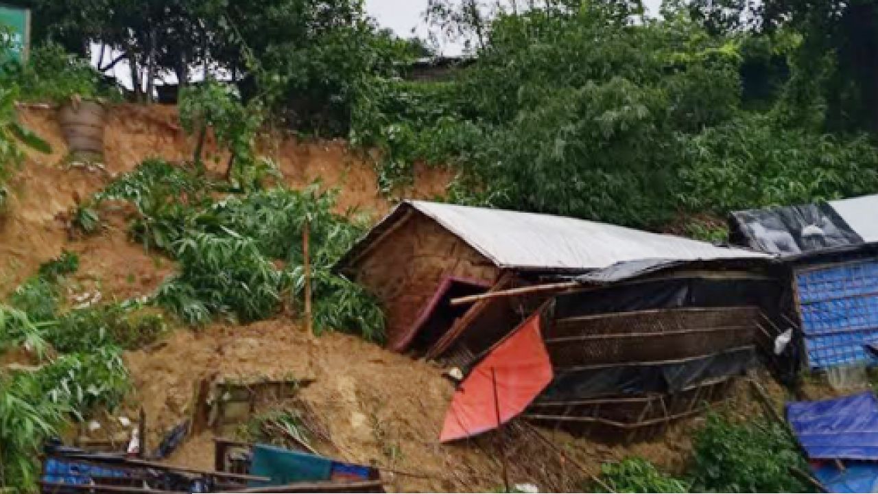 পাহাড়ধসে বান্দরবান ও কক্সবাজারে ৭ জনের মৃত্যু