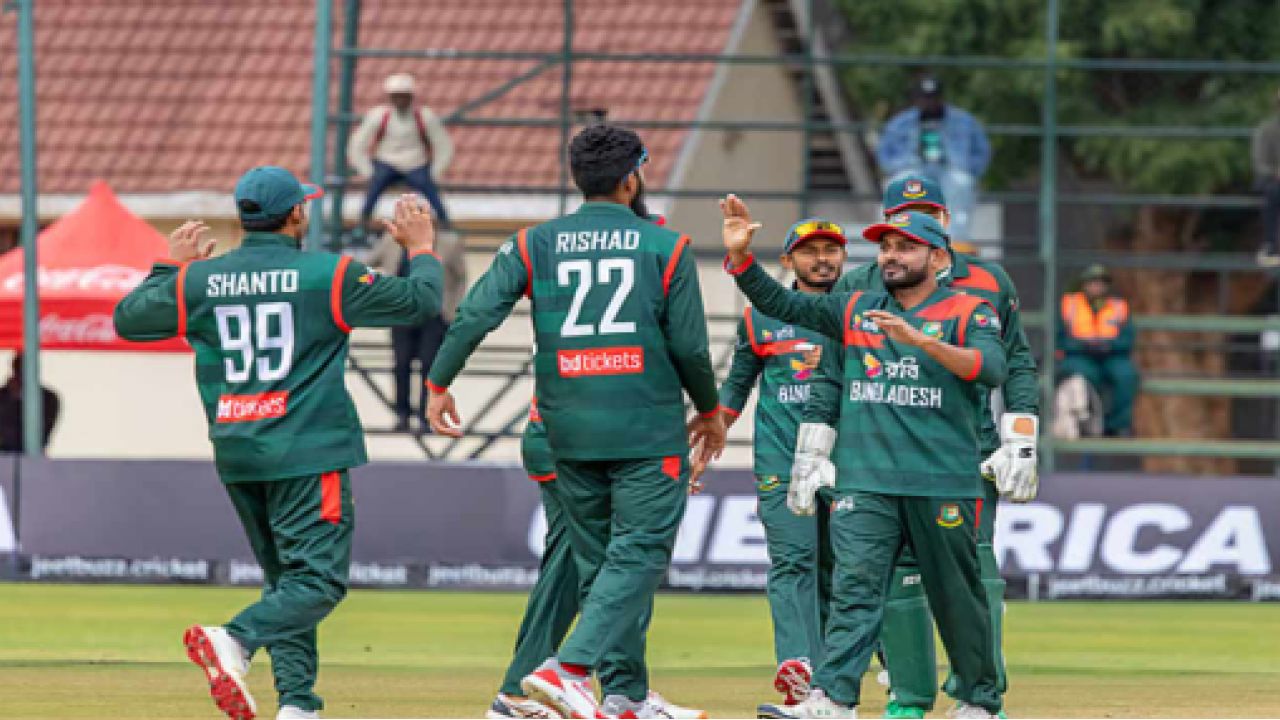 দ্বিতীয় ওয়ানডেতে টসে জিতে ফিল্ডিংয়ে বাংলাদেশ
