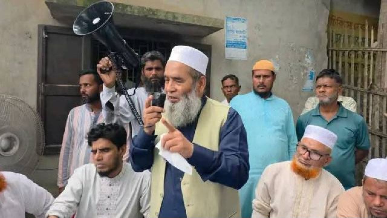 বিভিন্ন শ্রেণী পেশার জনসাধারণের সাথে এমপির মতবিনিময় 