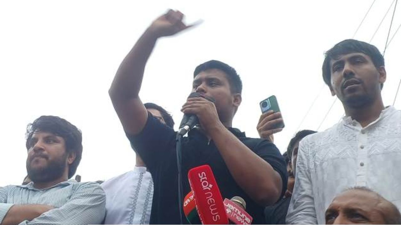 ঝালকাঠিতে এনসিপির পদযাত্রা; দুর্নীতি ও দখলদারিত্বের বিরুদ্ধে কঠোর বার্তা হাসনাত আবদুল্লাহর