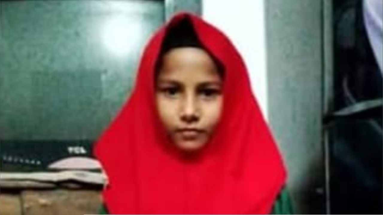 ​কান থেকে সোনার দুল চুরি করতে গিয়ে তৃতীয় শ্রেণির ছাত্রীকে হত্যা: গণপিটুনিতে সন্দেহভাজন নিহত